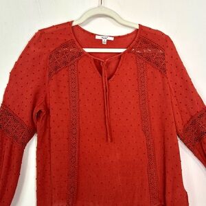 PAPAYA Rust Red Swiss Dot Boho Peasant Blouse Crochet Lace SZ M